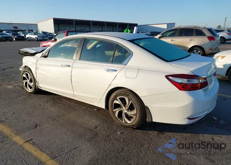 2017 Honda Accord Lx z USA, uszkodzony, nr VIN 1HGCR2F34HA068180